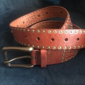 Fossil leather belt